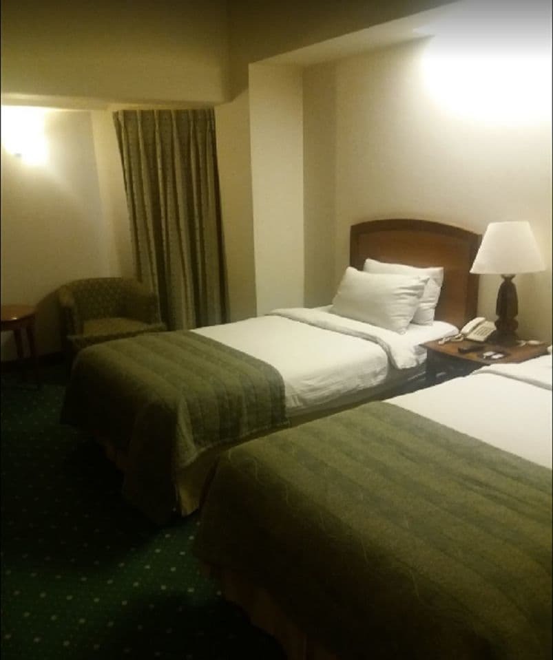 Embassy Inn, カラチ エクステリア 写真