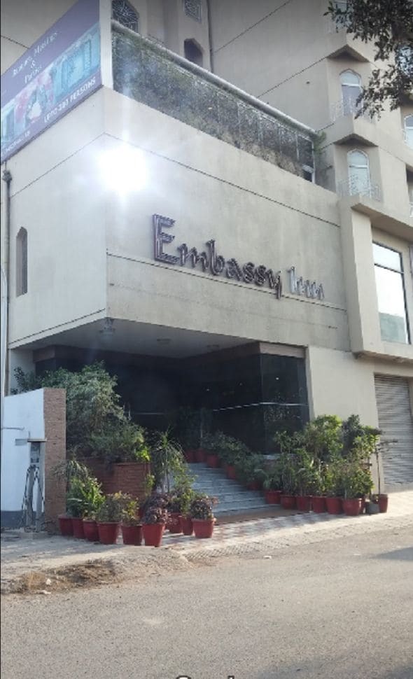 Embassy Inn, カラチ エクステリア 写真