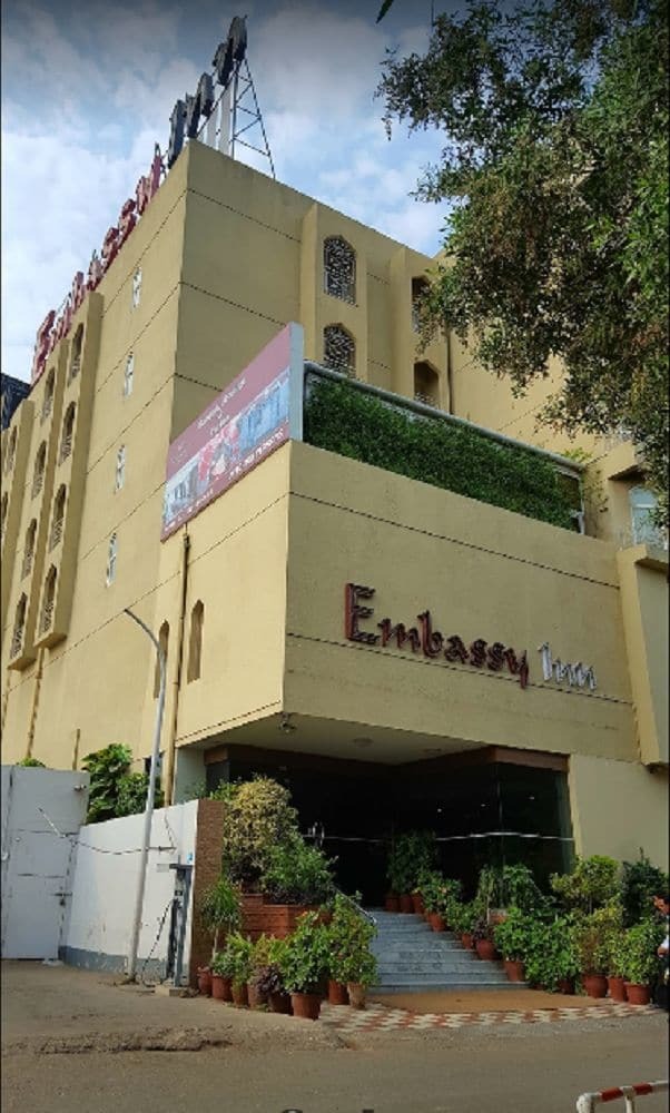 Embassy Inn, カラチ エクステリア 写真